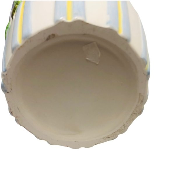 3D -- 6" Vase Featuring Blue Lavender Hydrangea - Picture 9 of 11